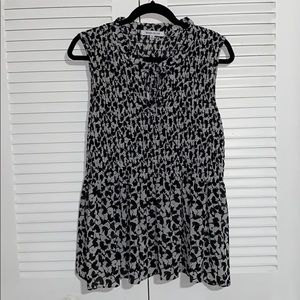 NWOT Rose + Olive smocked sleeveless top